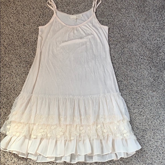 A'Reve Dresses & Skirts - A’reve dress with lace ruffles small Anthropologie